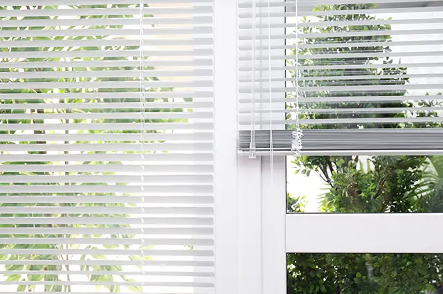 Додаткова комплектація для металопластикових вікон